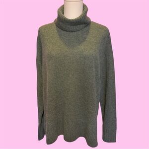 Saks Fifth Avenue Cashmere Olive Green Turtleneck Sweater